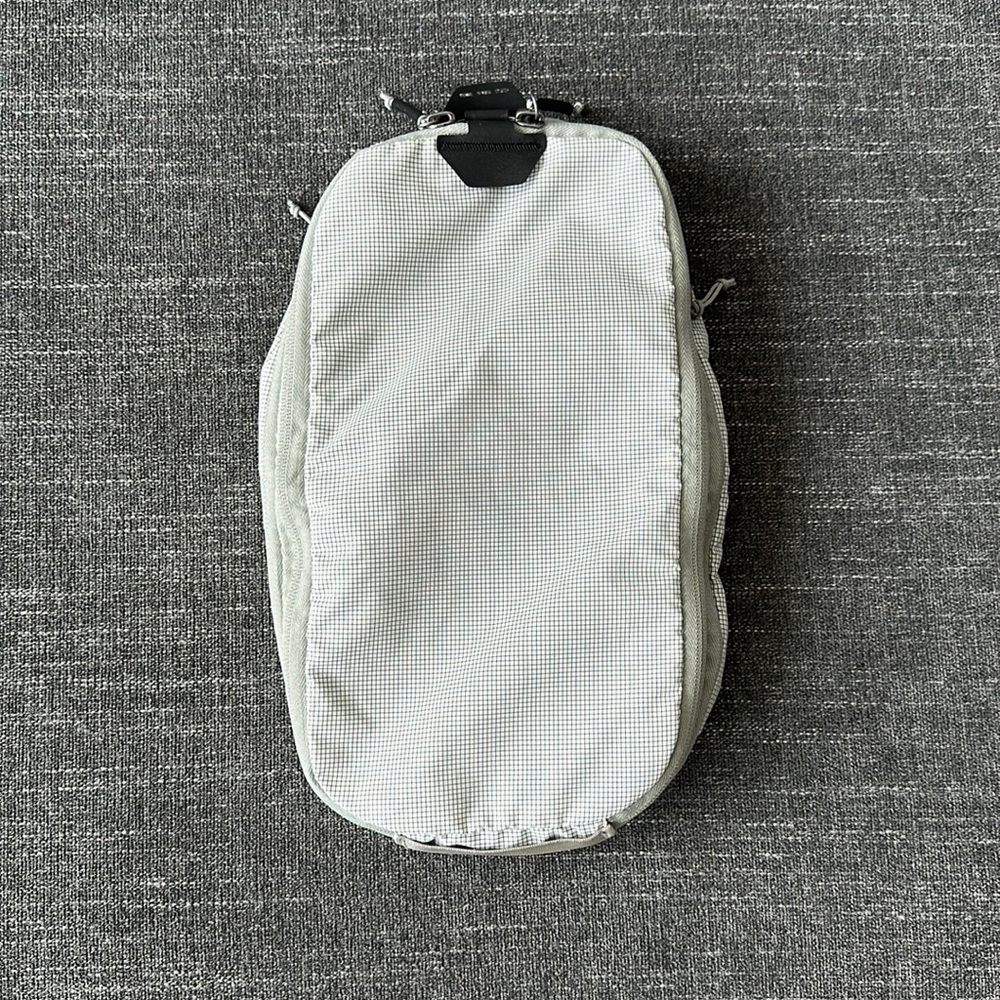 Peak Design expandable packing cube in white, small